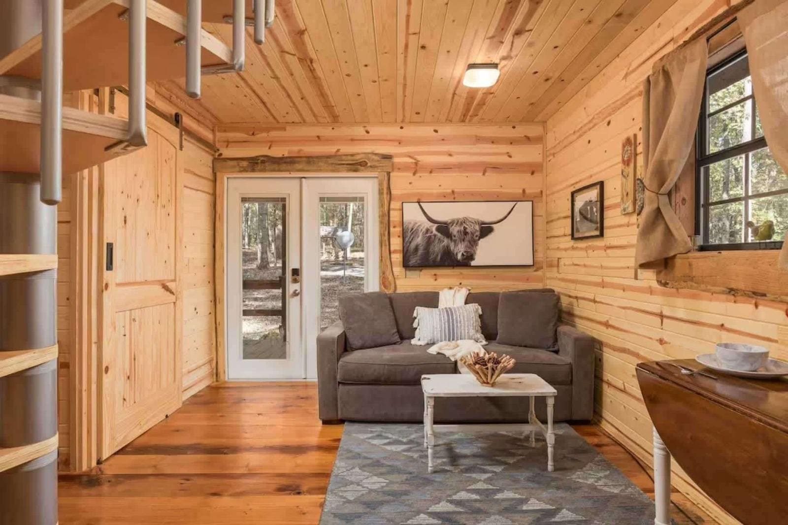 Snugs Nest living room