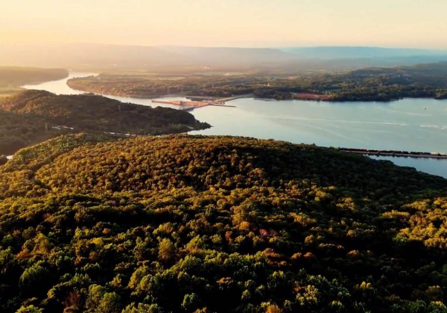 Eagles Nest Cabin – Bluff Views & Hot Tub! Main Image